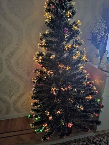 Ozunden işıqlı yolka - Hündürlük: 1,80 m - Rəng: tünd yaşıl