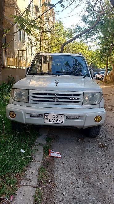 Mitsubishi: Mitsubishi Pajero: 1.8 л | 2000 г. 164000 км Внедорожник — 1