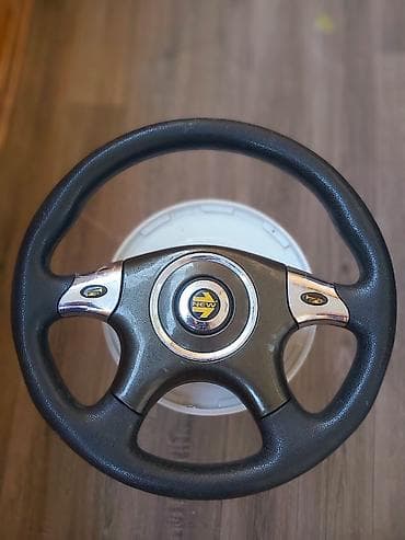 buggy: Opel Astra sükan - Material: qara teksturalı poliuretan/deri tərzində — 1