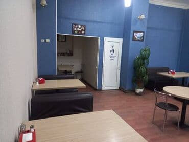 hazır biznes restoran: Nərimanov metrosunun yaxınlığında yerləşən ümumi sahəsi 100 kv,m olan — 3