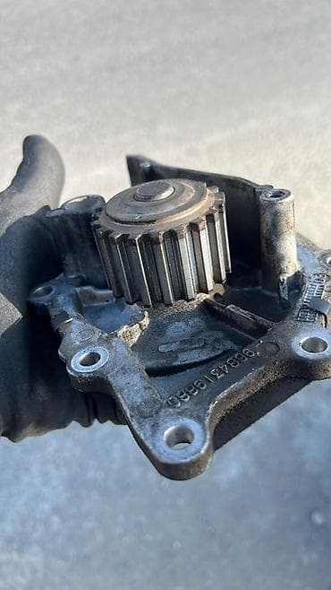 Su nəqliyyatı: PSA su nasosu və termostat gövdəsi (orijinal nömrələr: 9684319880 və — 2