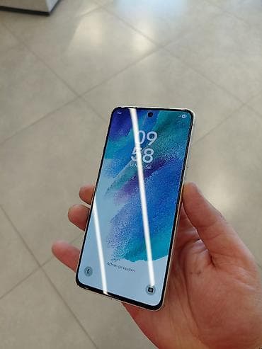 samsung sade: Samsung Galaxy S21 FE, 128 GB — 1