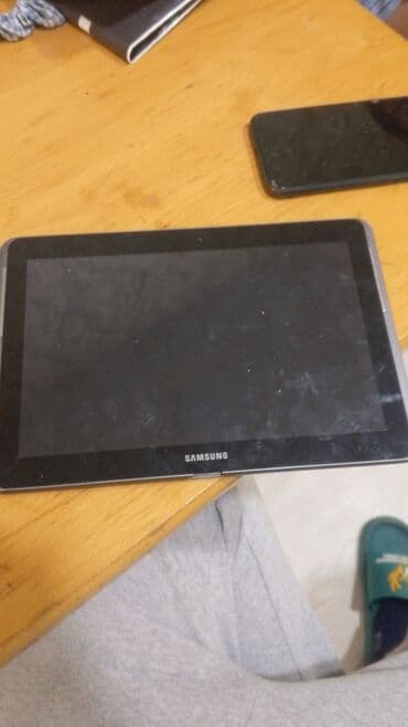Işləyir amma guncəllənmir. Samsung planşetinin bu modeli geniş