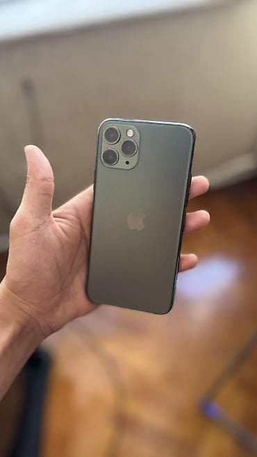IPhone 11 Pro, Matte Midnight Green