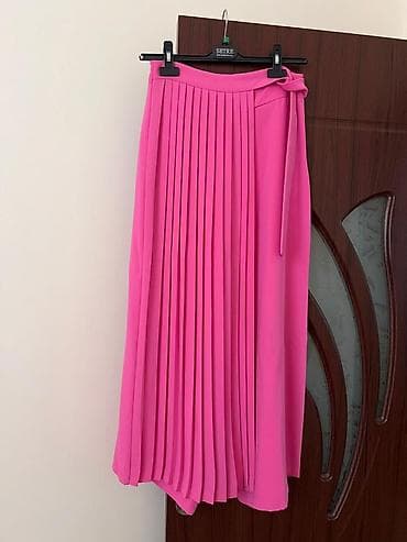 Plaşlar: Məhsul: Çəhrayı plisse detallı şalvar-etek 40 razmer alinib 100 — 1