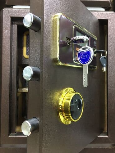 сейф бу бишкек: ️eni 42 ⚡️hundurluk 56 ⚡️Derinlik 35 ⚡️seyf iki acar ve kodile isleyir — 3