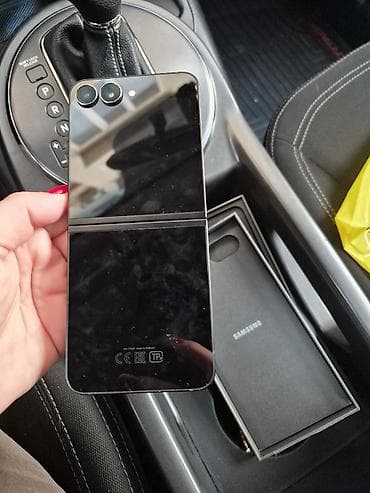 samsung fold 3: Samsung Galaxy Z Flip6, rəng - Qara — 1