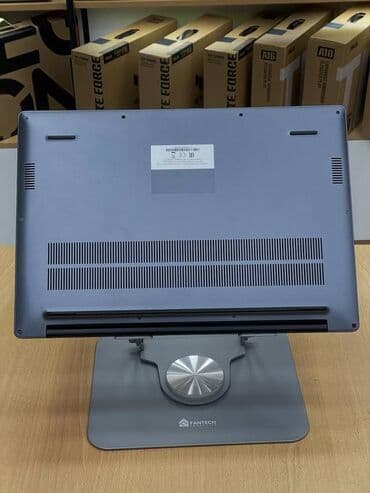 BYD: Intel Core i5, 15.6 " — 5