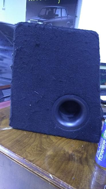 1200: JBL 1200W aktiv sabvufer (bass qutusu) - Güc: 1200 W (üzərində qeyd — 3