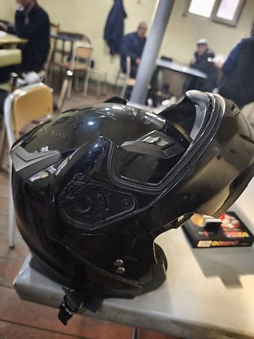 elektro maped: Təcili satılır Modulyar motosiklet dəbilqəsi – qara rəng — 1