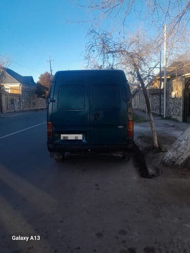 4 silindir motosiklet: Ford Transit yük/miniven - Kuzov: uzun və yüksək tavanlı, 4 yan panel — 3