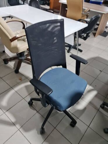 işlənmiş kreslolar: İşlənmiş, Təkərli, Qolları tənzimlənir, Parça — 1