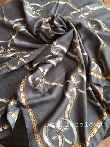 baş daşı qiymətləri: Brend şərflərin və yaylıqların replikası, qiymətlər 25 manatdan — 7