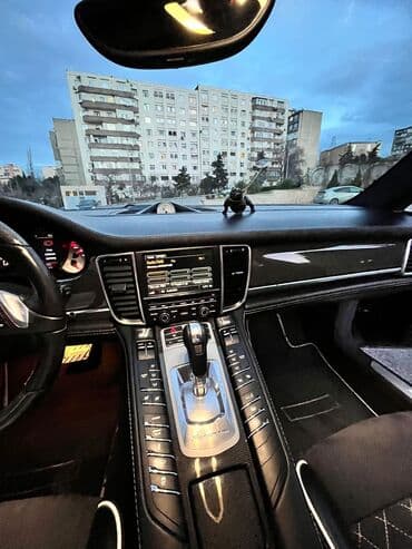 turbo az c class: Porsche Panamera Turbo S: 4.8 l | 2020 il 100000 km Sedan — 3