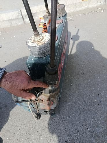 Tikinti daşları: Bosch markalı ağırbeton üçün maqnitli nüvə qazma qurğusu (core — 1
