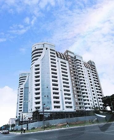 Mənzillər: İcarəyə verilir 2 otaqlı yeni tikili 81 m², Xətai r. Kateqoriya Yeni — 2