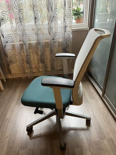 tək stul: Steelcase ofis kreslosu - Brend: Steelcase (fotoşəkildə loqo görünür) — 2