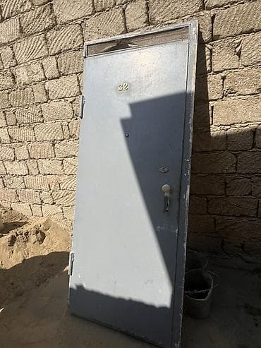seyfi qapi: Metaldan giriş qapısı - Material: qalın polad/metal lövhə - Rəng: boz — 1