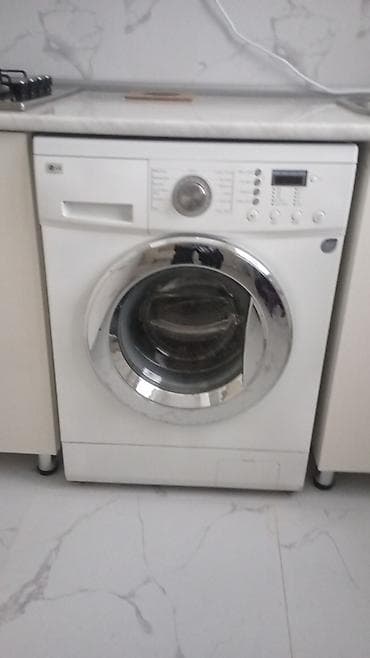 LG önyükləməli paltaryuyan maşın - Brend/model: LG (ön paneldə