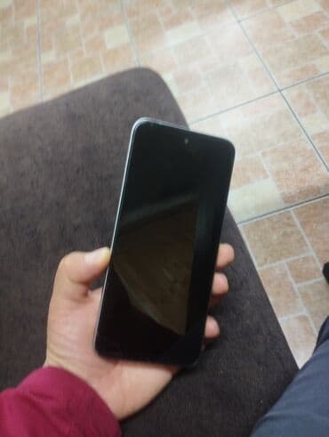 nokia sensor telefonlar: Smartfon – gümüş rəng korpus, şüşə arxa panel və düzbucaqlı, kəsik — 1