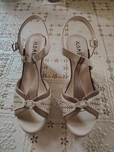 bot ayaqqabi: Qadın ayaqqabıları kolleksiyası 1) Viktolia (Istanbul, Türkiye) qara — 4