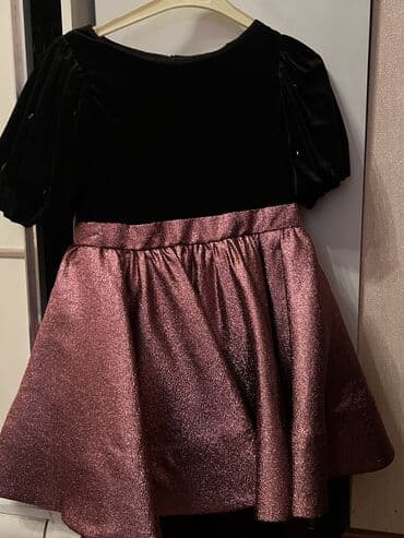 Üst geyimləri: Qız uşağı üçün ziyafət donu - Üst hissə: qara məxmər, yumşaq — 4