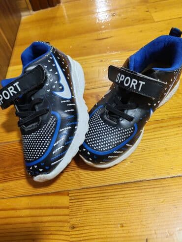 yeniyetmələr üçün qış ayaqqabıları: Uşaq idman krossovkaları - Rəng: qara-mavi, ağ detallarla - Üst — 3