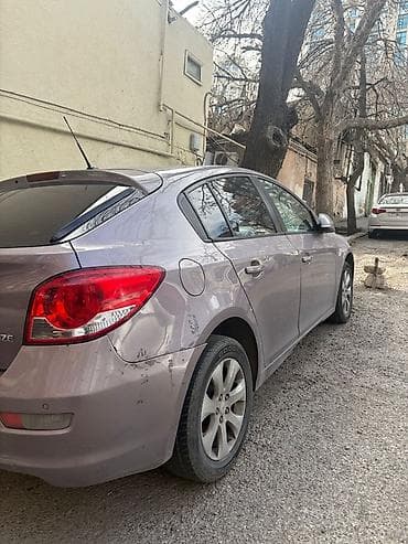 Aksesuarlar və tüninq: Chevrolet Cruze: 1.8 l | 2016 il 320000 km Hetçbek — 1