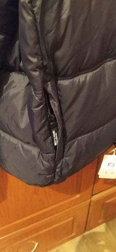 Sviterlər: Yeni gödekçe tünd göy rəngli balonka . papağı açılan ayrılan ölçüde 48 — 5