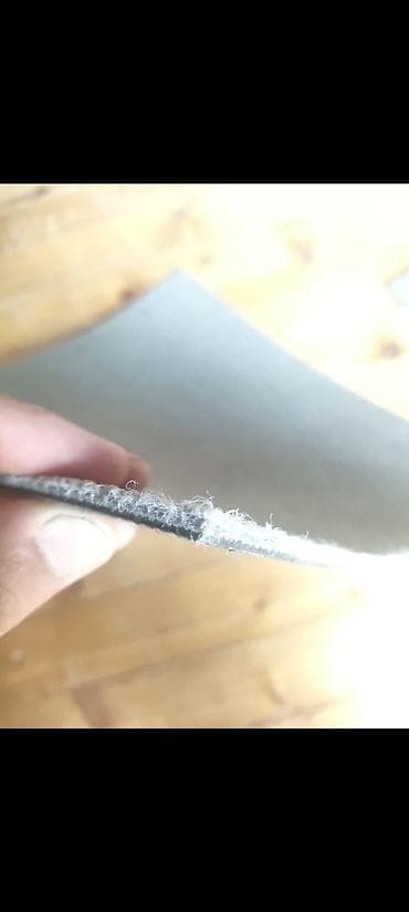 Məhsul: Ofis tipli xalça plitəsi (carpet tile) - Rəng: Açıq boz -
