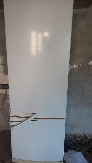 mətbəx peci: İki kameralı soyuducu - Üstdə soyuducu bölmə, altda dondurucu - Ön — 3