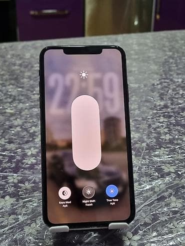 IPhone 11 Pro Max, 64 GB, Space Gray, Face ID — 4