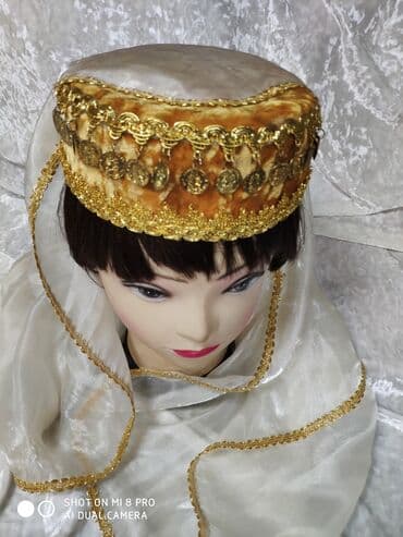 береты с рисунком: Araxçınlar hər rəngdə. kirayəsi 5₼ — 10