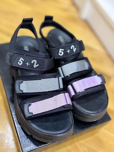 Unisex idman sandal - Brend: XINFUO (iç tabanda yazı) - Rəng: qara