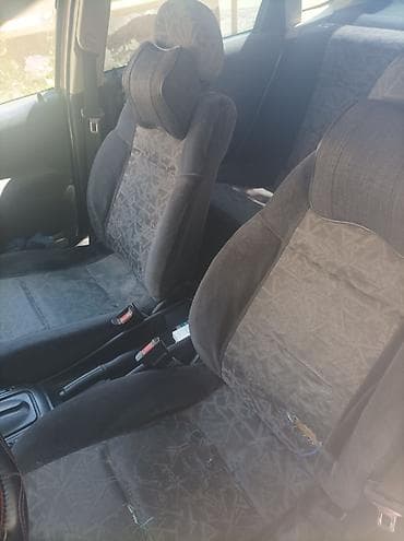 vaz 2106 abilsofka: Opel Vectra B sedan, tünd qırmızı rəng. - Kuzov: 4 qapılı sedan — 7