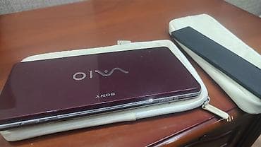 Sony VAIO P Series ultra-portativ noutbuk - Rəng: tünd şərab/bordo