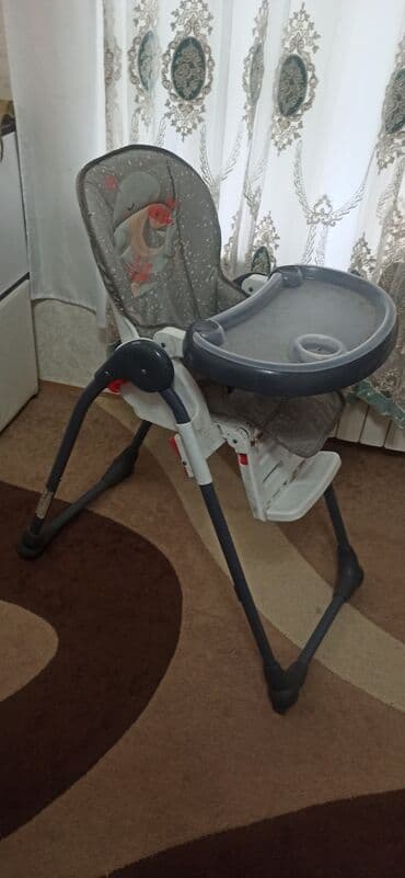 Manejlər: Uşaq yemək stulu - Rəng: boz-ağ kombinasiyası, oturacaqda balina və — 1