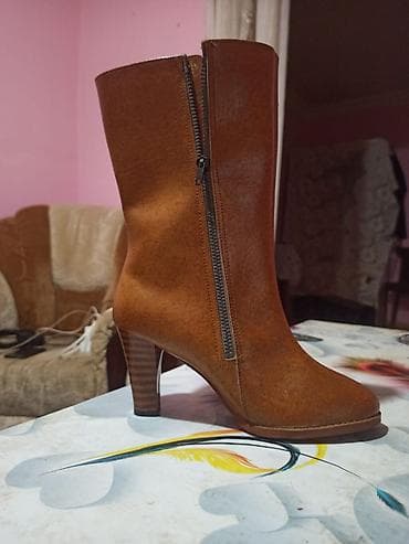 34/5razmer .34yarım.Qadın üçün qəhvəyi dəri yarımçizmə - Model: dar — 2