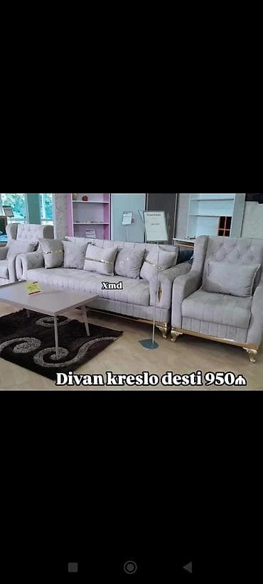 Yeni, Divan, Divan