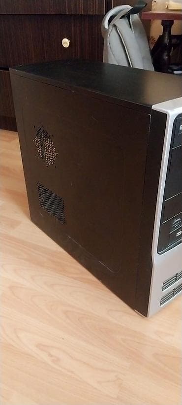 Kompüter ehtiyyat hissələri: 1 MONİTOR,1 SİSİTEM BLOK,2 KALONKA,1 KLAVİYATURA.HAMİSİ BİR YERDE CEMİ — 4