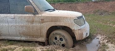 Nəqliyyat: Mitsubishi Pajero: 1.8 l | 1999 il 30000 km Sedan — 4