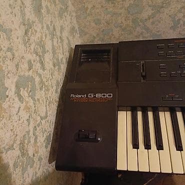 Велосипеды: Roland G-800 yaxşı vəziyyətdədir hər funksiyası işləkdir, içində — 5