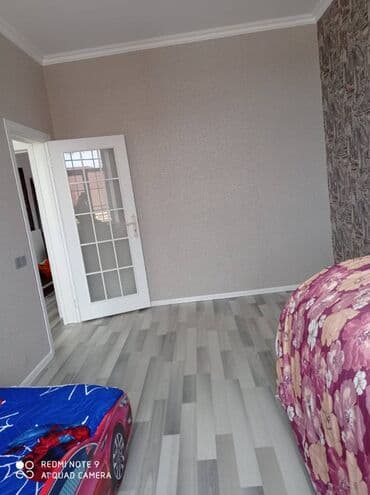 heyet evinde bulaq: Hövsan qəs. 3 otaqlı, 140 kv. m, Yeni təmirli — 4