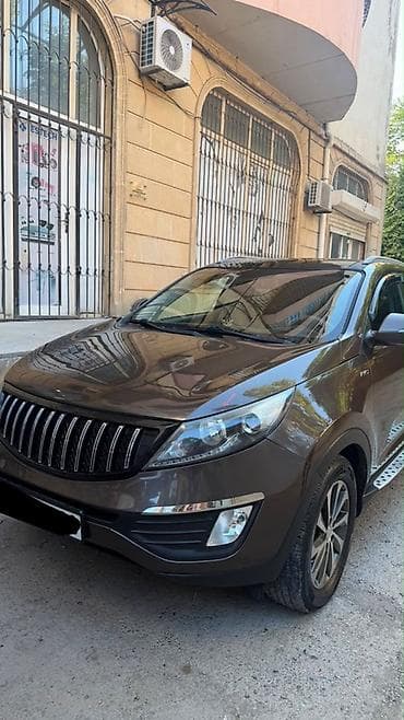 Продажа авто: Kia Sportage SUV - Kuzov rəngi: qəhvəyi, parlaq örtük - Geniş — 5