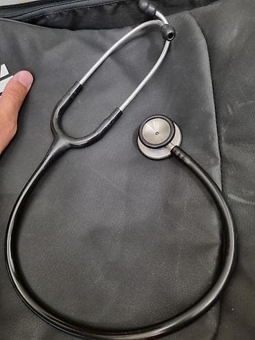 Professional stetoskop - İkiterfli başlıq: diafraqma və bell tərəfi