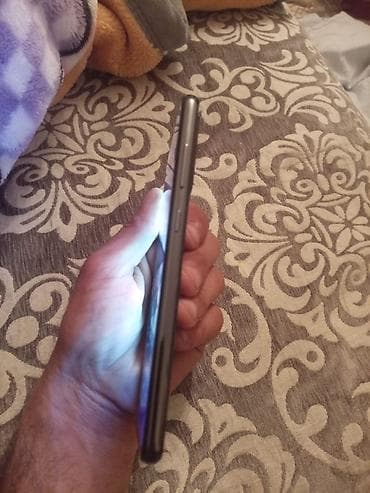 redmi not 16 pro: Samsung Galaxy A52, rəng - Qara, Barmaq izi — 5