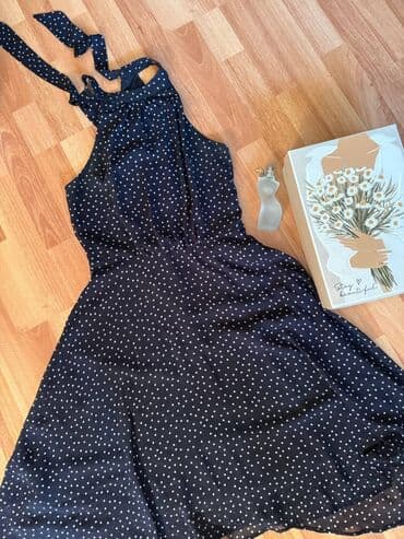 yayliq: Qadın paltar - Model: Polka-dot (xırda ağ nöqtəli) dizaynlı yaylıq — 1