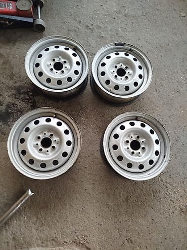 Dəmir disk dəsti – 4 ədəd vaz samara. r14 yaxwi vezieydedi. eyrisi