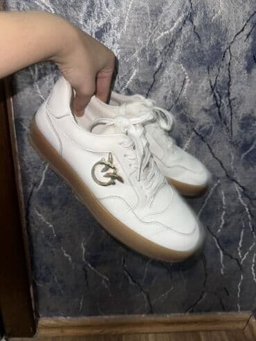 женские кроссовки puma fenty: Ağ rəngli krossovkalar - Material: hamar süni dəri üst hissə, içlik — 2