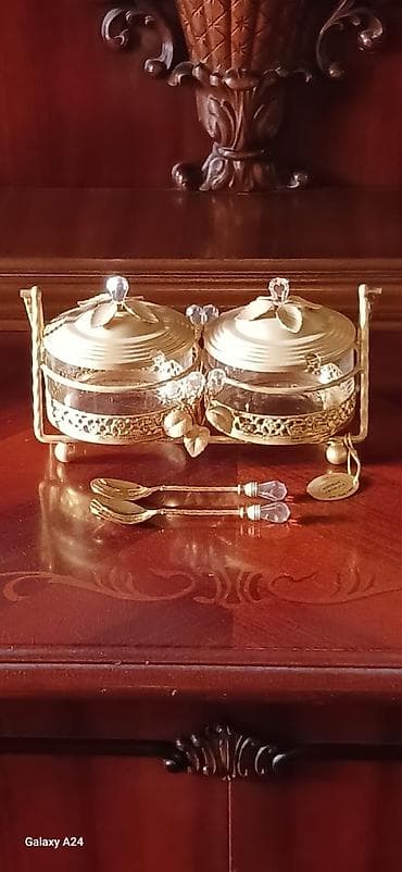 balta sapı: İkili ləçəkli kristal bəzəkli ədviyyat/şirniyyat qabı seti - — 1